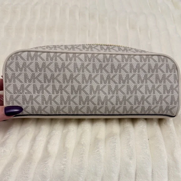 Michael Kors Cream Monogram Pouch - Picture 4 of 5